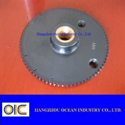 China Lastwagen Getriebe Ersatzteile Leistung garantiert mit Eingangsloch 38 mm und Karton 810 * 140 * 505 fournisseur