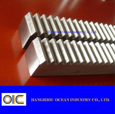 China CNC bearbeitete Stahlzahnstange maschinell fournisseur