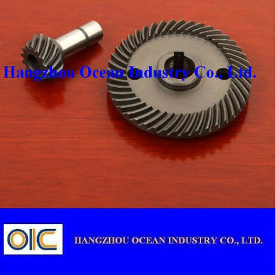 China Zahnbreite 10 mm Schwerlastschiebetoröffner Verzinktes industrielles Motorgatter für sichere Anlagen fournisseur