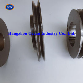 China Anpassen als Zeichnung CNC-bearbeitet Natur schwarze V-Gürtel-Rolleys für Multi-Groove-Anwendung fournisseur
