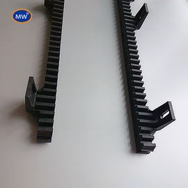 DIN 6 Straight Tooth Rack Gear 20mm Schwarzoxid Stahl Rack Gear für Schiebetor Motor fournisseur